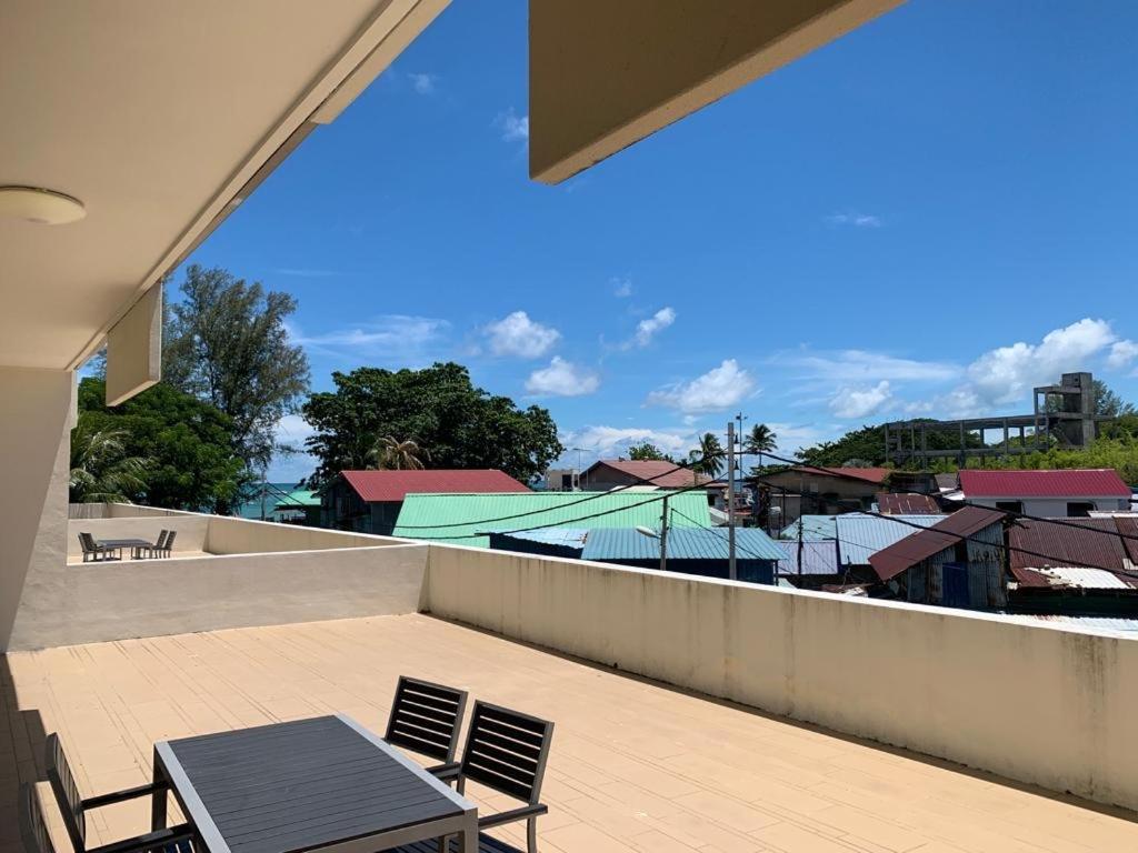 Ferienwohnung By The Sea Batu Feringgi Exterior foto